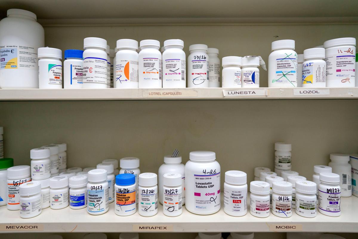Trump Announces 100 Percent Tariff on Generic Drugs in 2028, Rising to 200 Percent in 2029