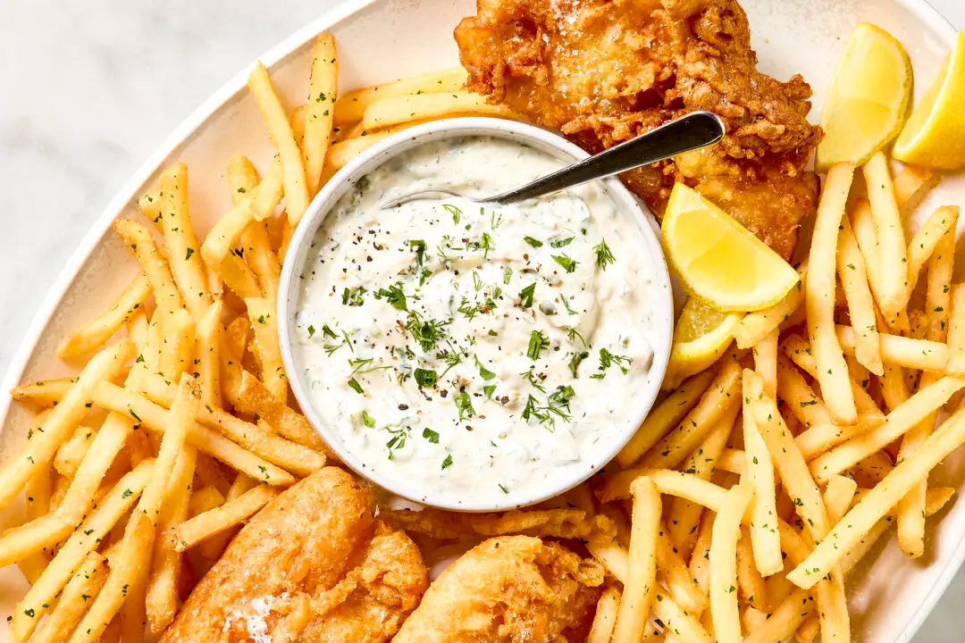 This Old-School Sauce Is so Good, You’ll Eat It by the Spoonful