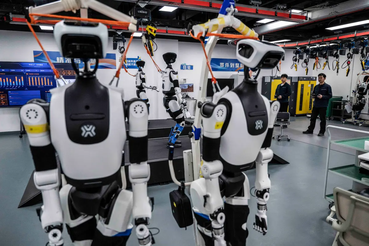 FCC Bans Foreign Humanoid Robots, Power Inverters Amid China Concerns