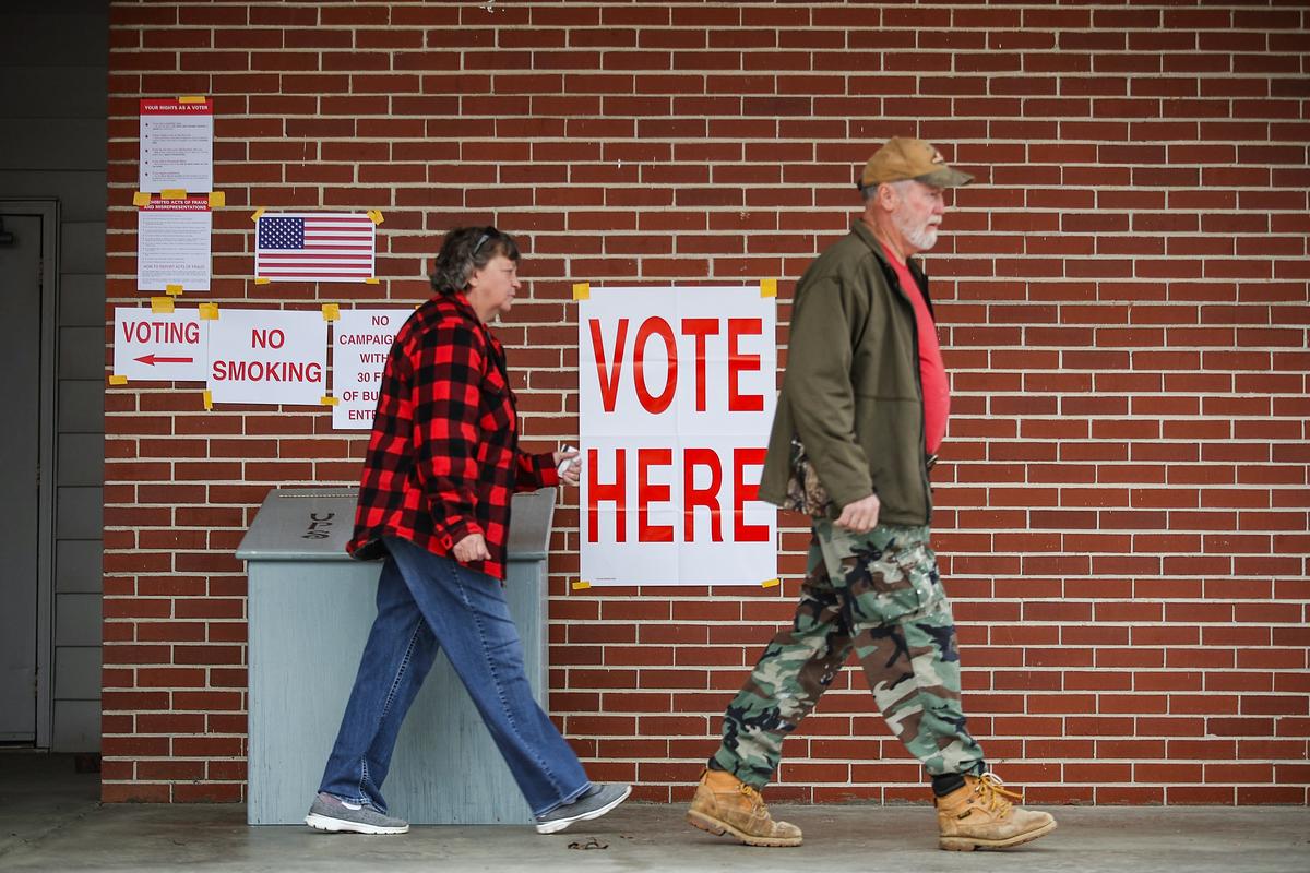 6 Republicans Vie for Nomination in Alabama’s 2nd Congressional District