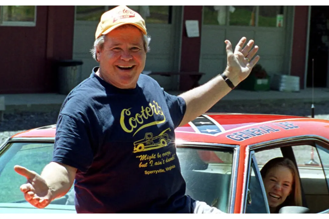 Ben Jones, Good Ol‘ Boy ’Dukes of Hazzard' Actor and 2-term US House Member, Dies at 84