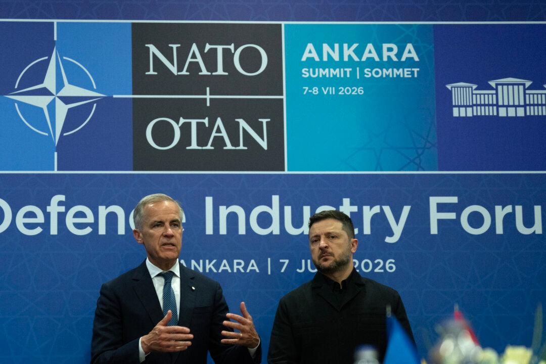 Canada to Provide Ukraine $900M for Ammo, Armoured Vehicles: Carney