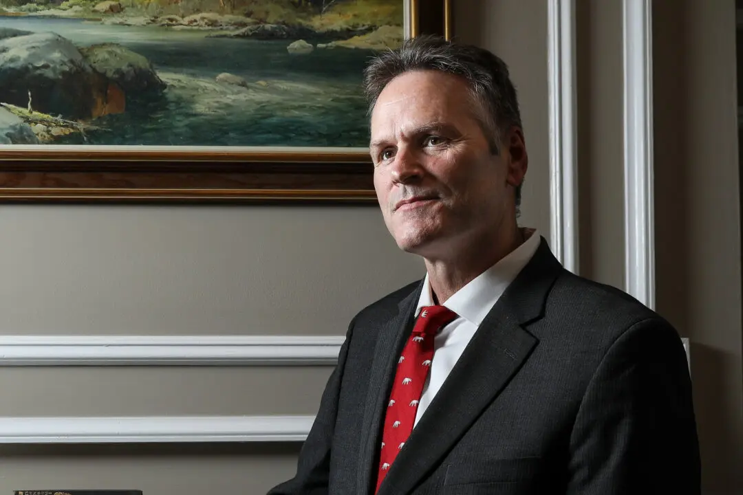 Alaska Governor Vetoes Election Reform Bill Due to ‘Significant Operational Burdens’