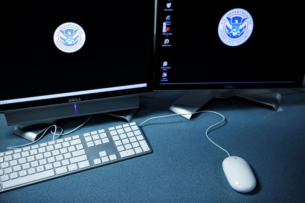 Trump Issues Memo to Help Combat Foreign Criminal Networks