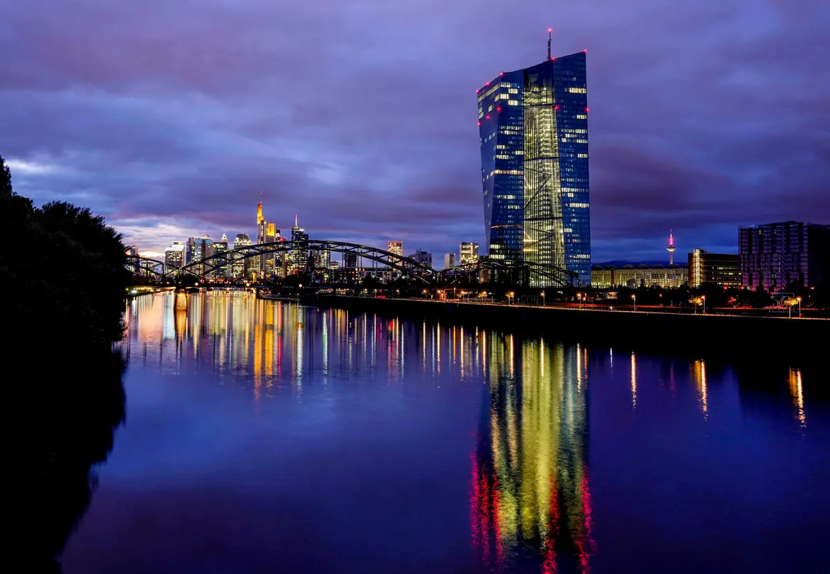 European Central Bank Keeps Interest Rates Steady; Inflation Expected to Stabilize thumbnail