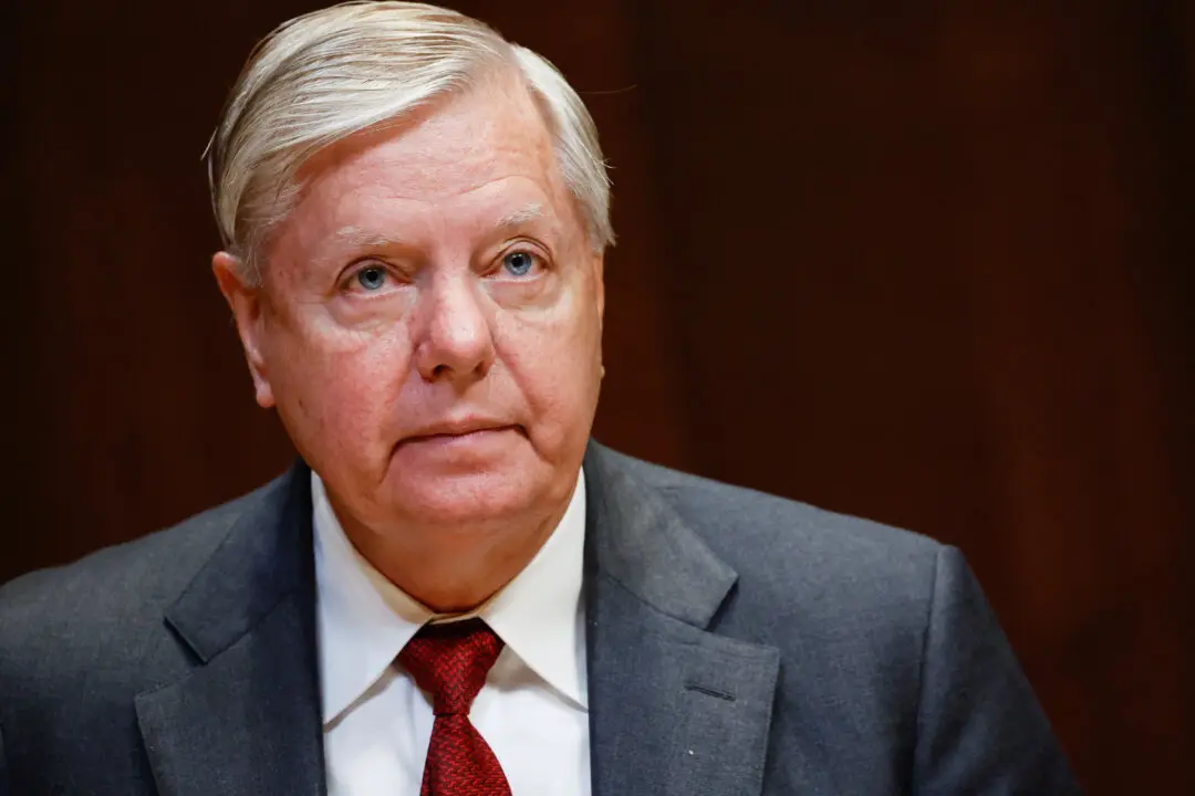 Friends of Lindsey Graham Remember Late Senator in South Carolina Funeral