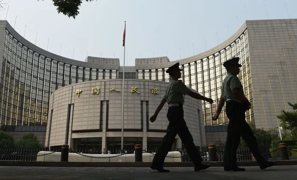 Chinese Central Bank Defies Beijing’s Five-Year Plan