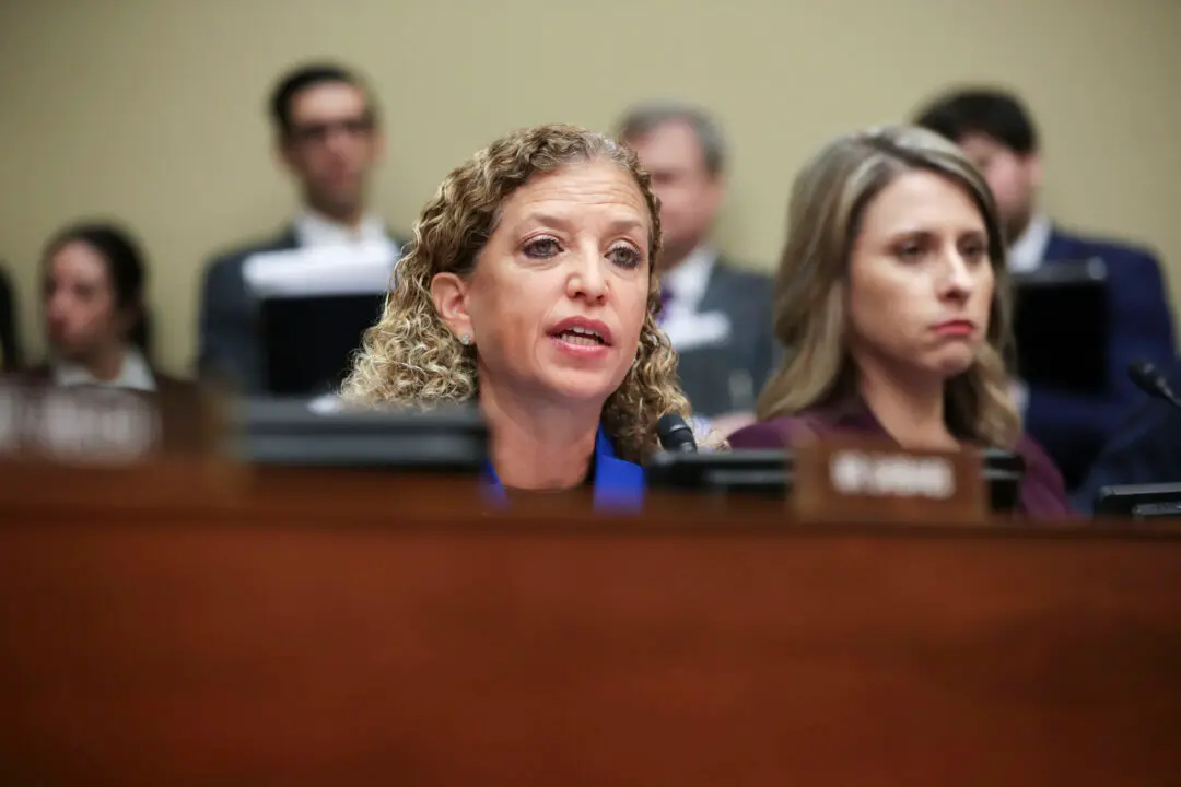 Wasserman Schultz Wins Florida Primary in District Long Held by Black Democrats
