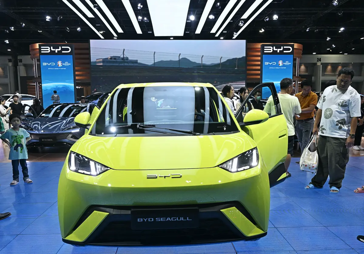 Senate Committee Advances Bill to Codify Ban on Chinese Smart Vehicles