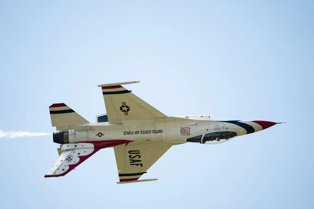 US Air Force Thunderbird Jet Crashes in Southern California thumbnail