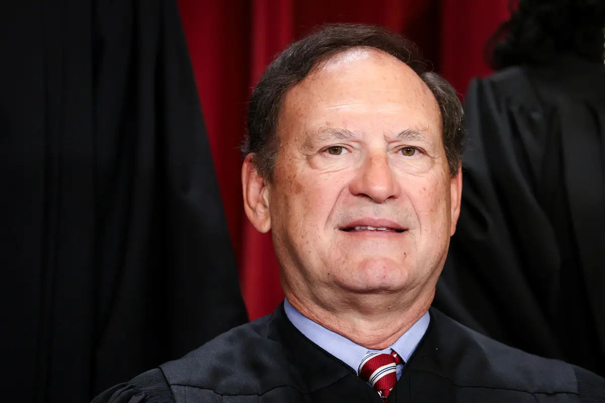 Supreme Court Justice Alito Says He’s Sticking Around for Another Term