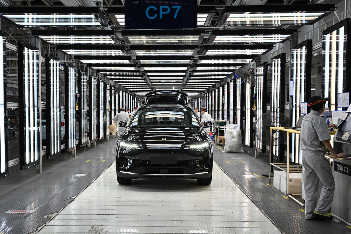 Chinese EV Makers Playing Long Game for US Market, Analysts Say