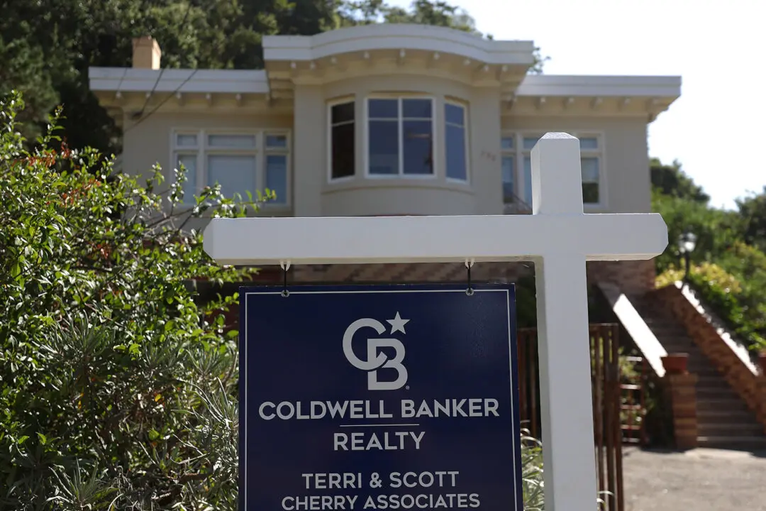 Home Prices Fall in More Than Half of Major Metro Markets: Case-Shiller