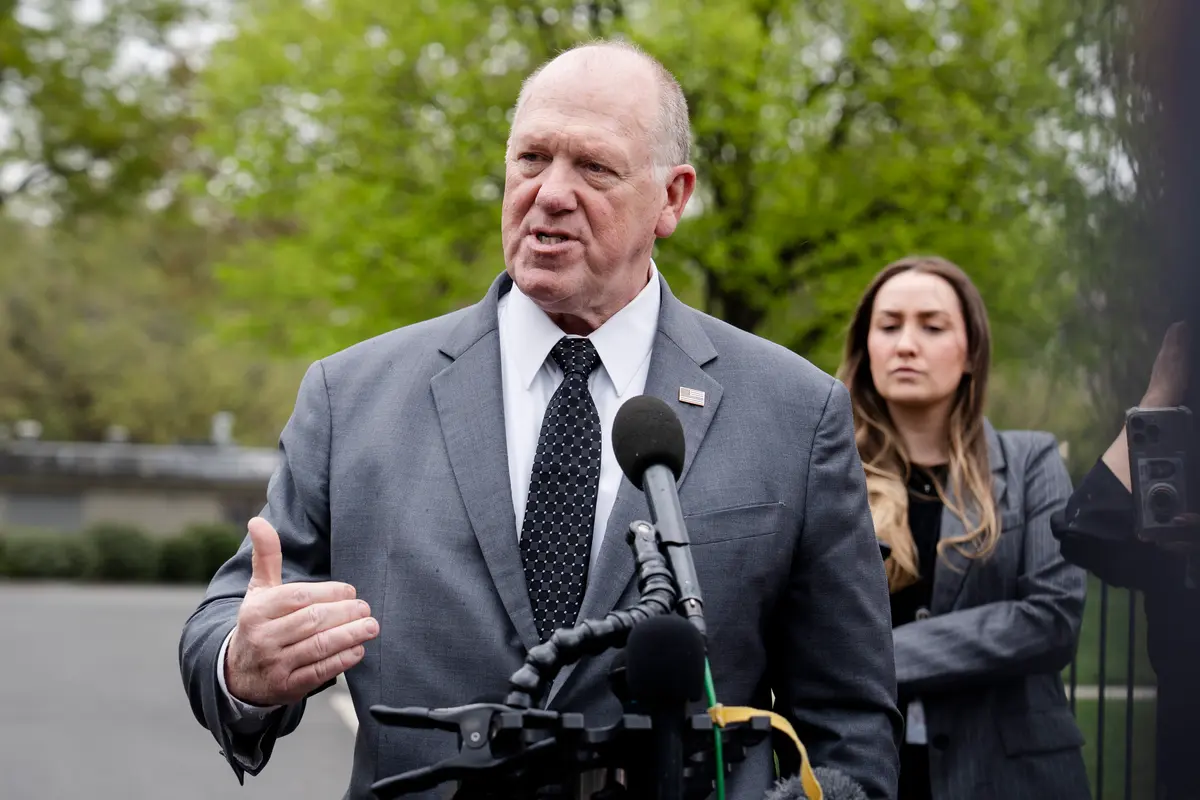 ICE Agents to Wear Body Cameras During Traffic Stops, White House Border Czar Says