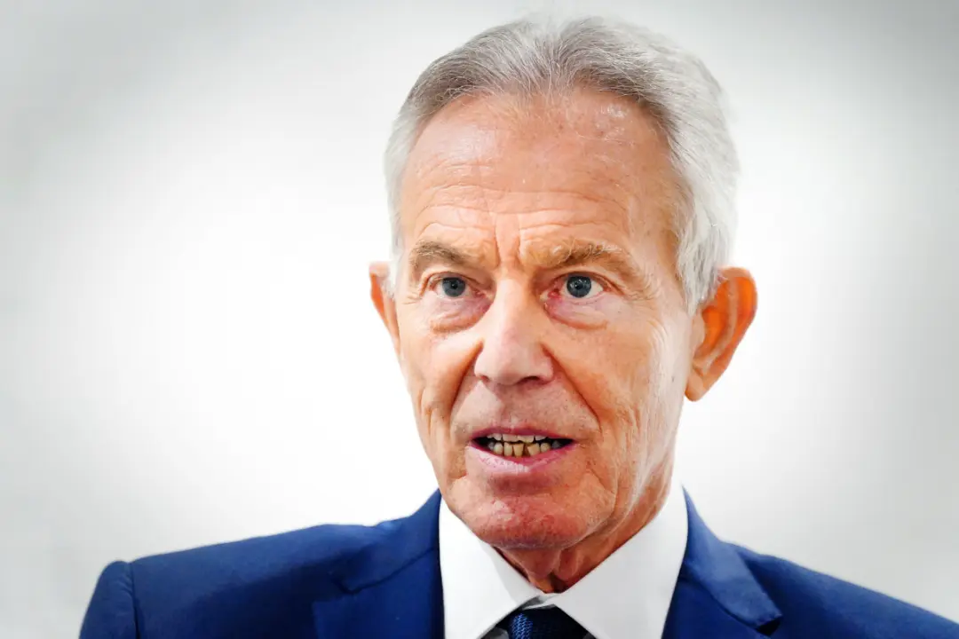 Tony Blair Calls for UK to Get Closer to Trump and Ease Climate Change Targets