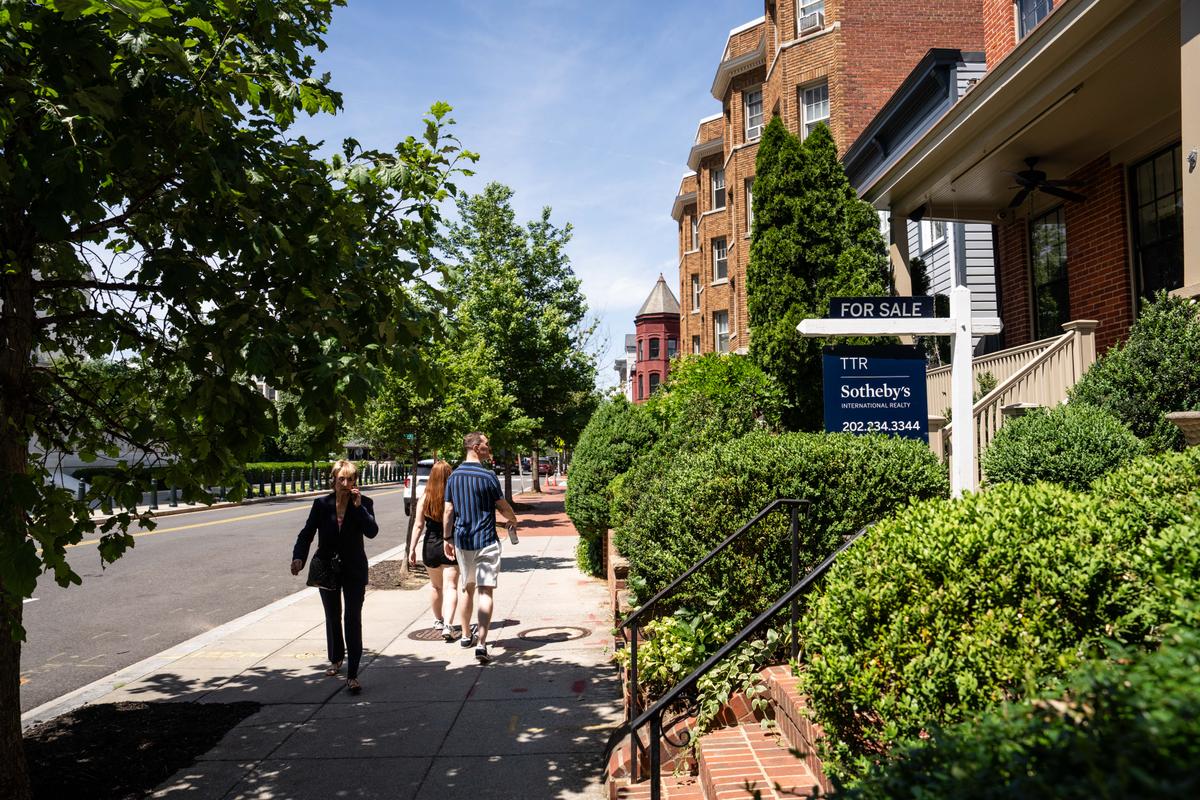 Nearly 1 in 5 House Hunters Looking to Relocate: Report