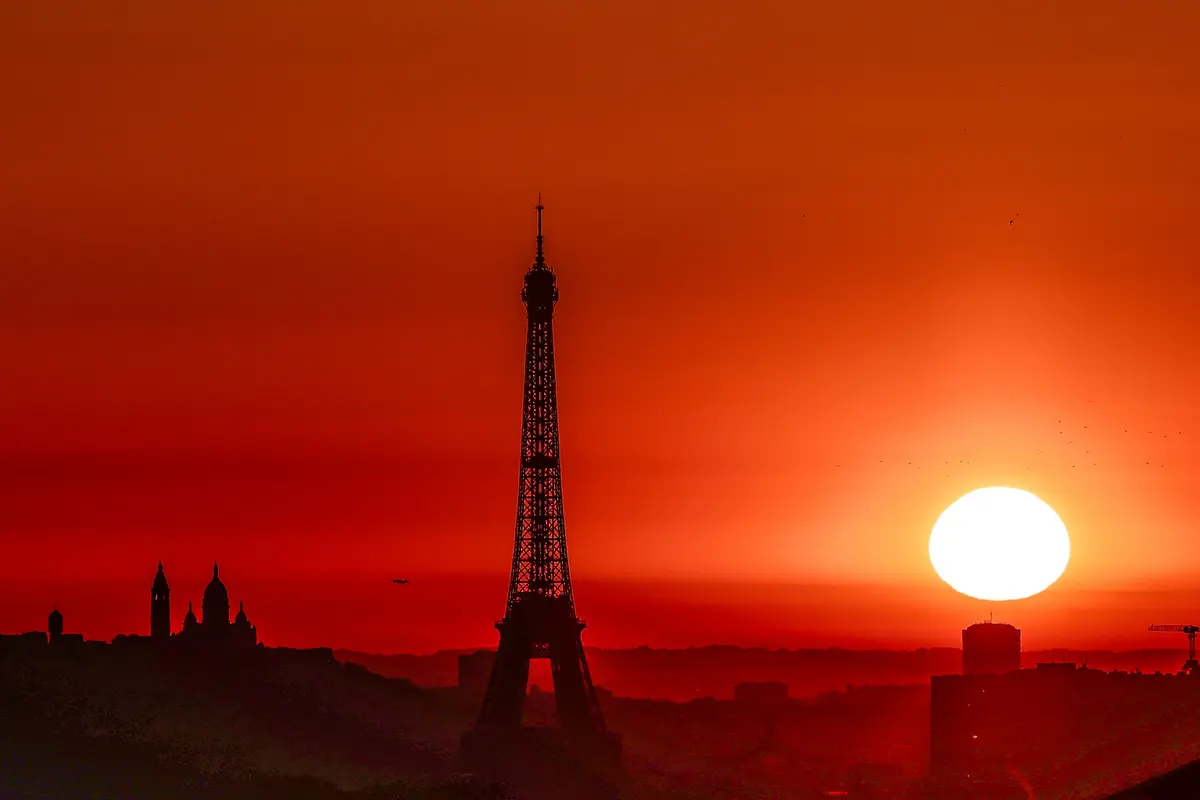 As Europe Braces for Another Heat Wave, the Fight Over Air Conditioning Heats Up
