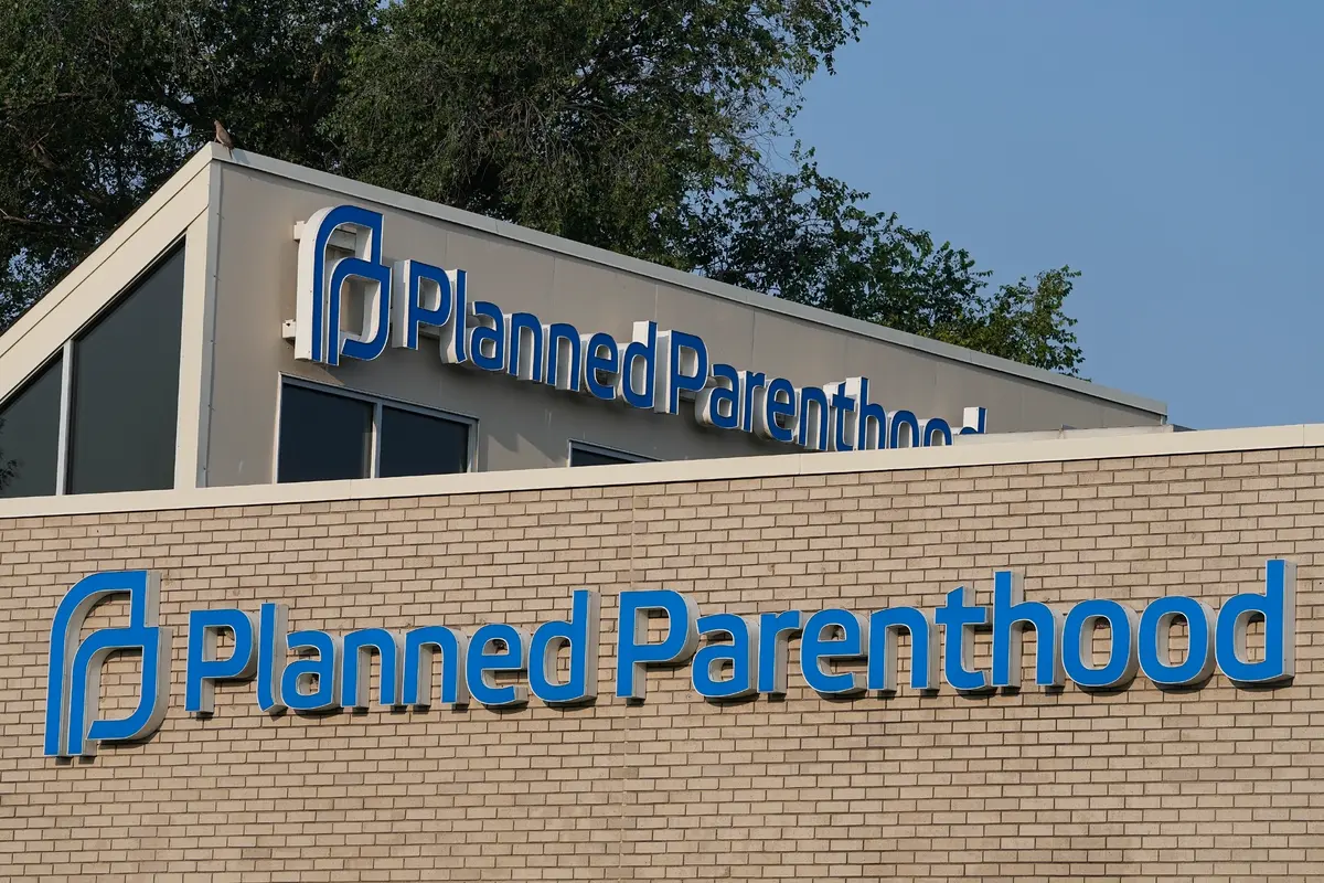 Appeals Court Rejects Judge’s Attempt to Block Planned Parenthood Defunding thumbnail