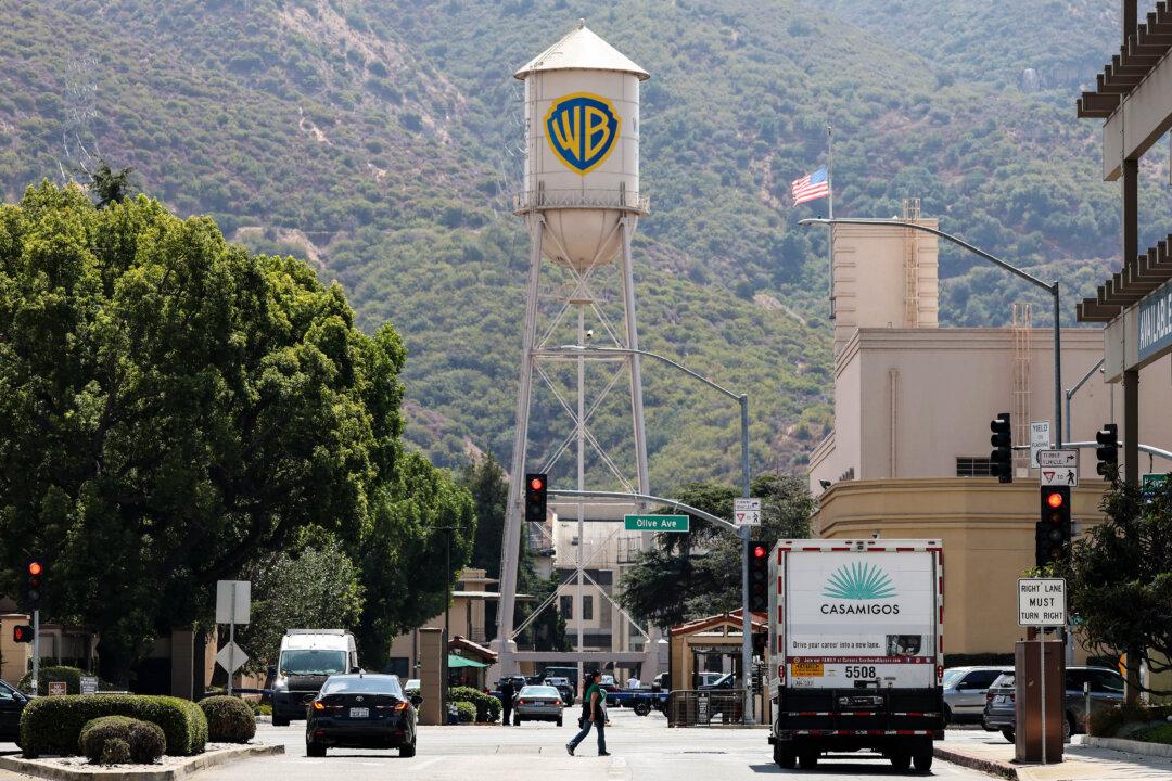 EU Examines Middle East Funding Behind Paramount’s Warner Acquisition