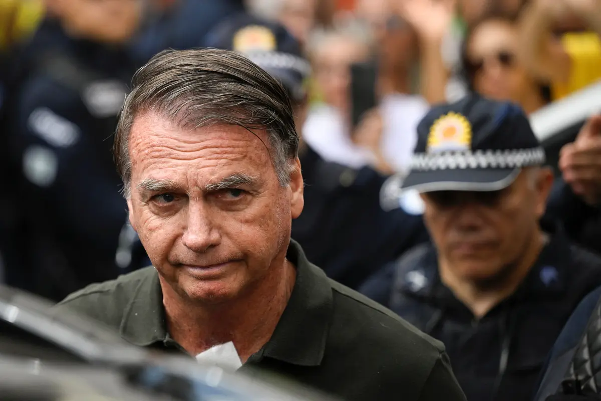 Brazil Lawmakers Pass Bill That Could Slash Bolsonaro’s Prison Sentence thumbnail