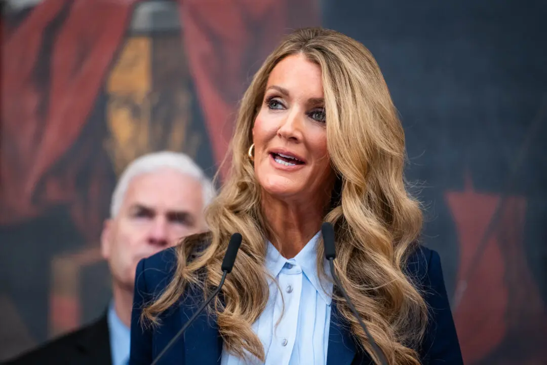 SBA Suspends More Than 1,000 Companies From Federal Contracting Program