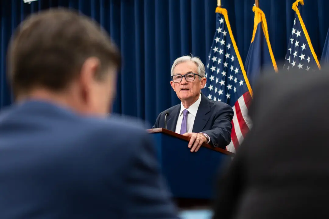 Cut or Pause—Federal Reserve Walking Divergent Path on Interest Rates