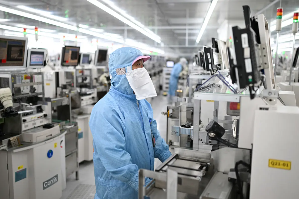 US to Impose China Chip Tariffs in 2027 thumbnail