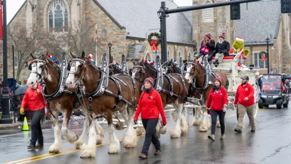 Quincy, Massachusetts, Hosts ‘City of Presidents’ Christmas Parade