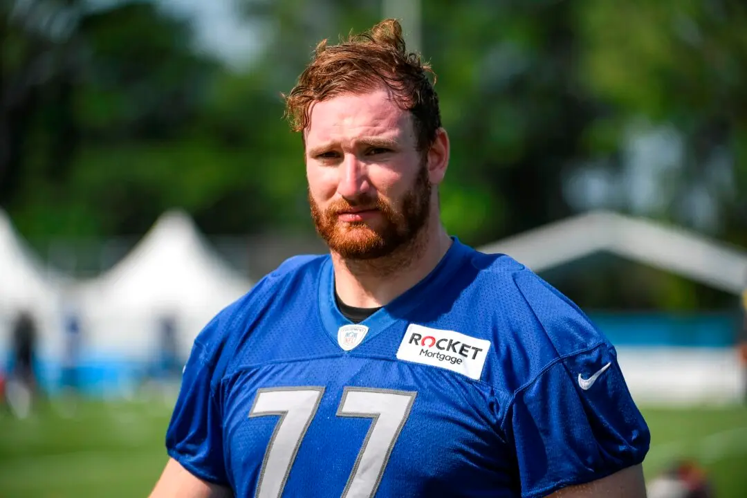 Lions Great Frank Ragnow Comes out of Retirement Amid Playoff Push
