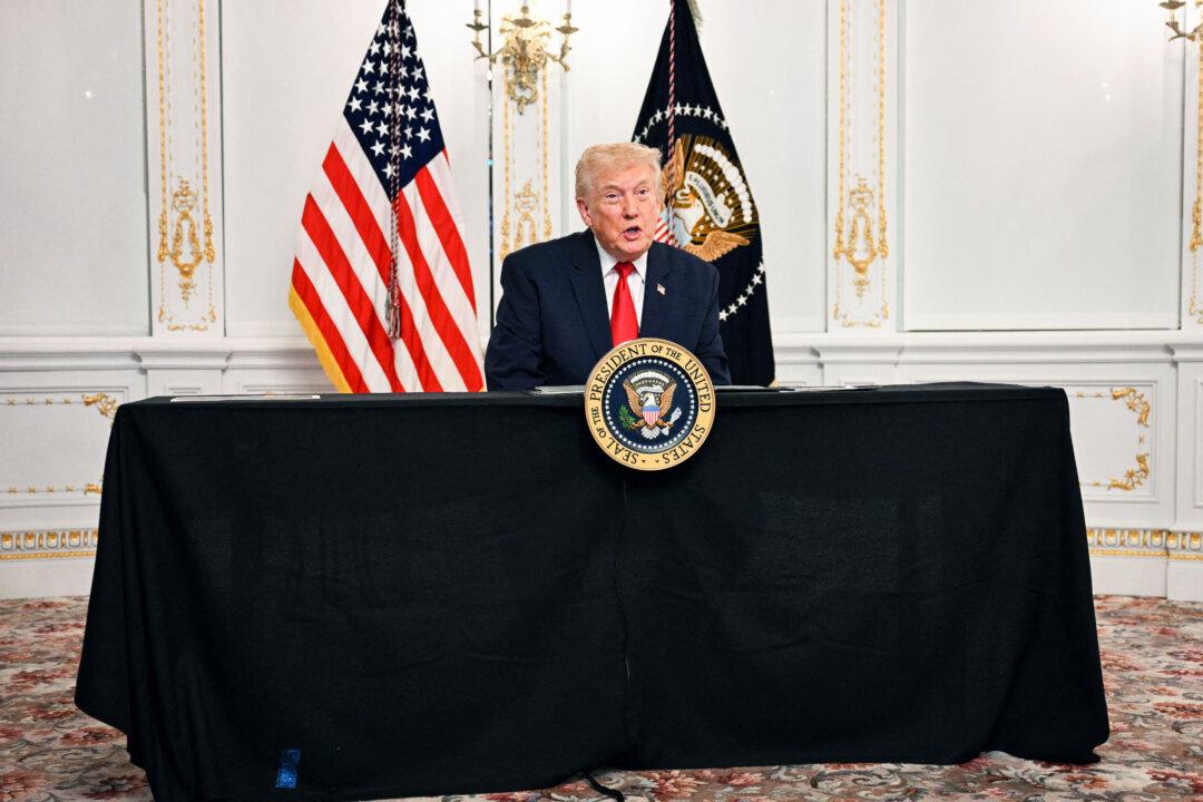 Trump Says US May Cut Income Tax Completely in Next Couple of Years Due to Tariff Income