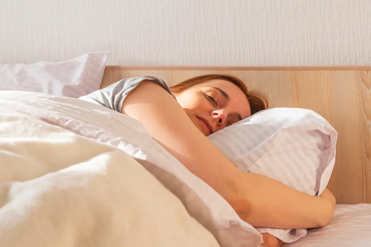 5 Science-Backed Sleep Habits That Actually Work, According to Neurologists thumbnail