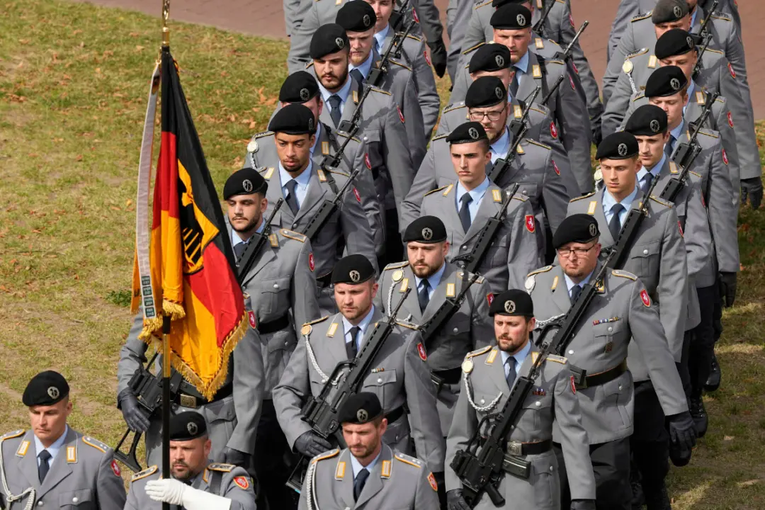 German Lawmakers Back Voluntary Military Service Law, Leave Open Possibility of Conscription