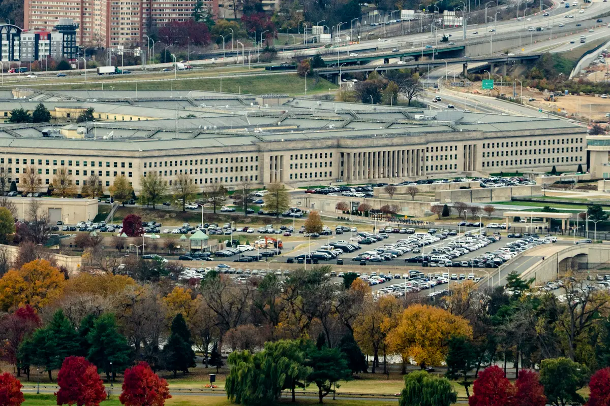 Appeals Court Temporarily Allows Ban on Troops With Gender Dysphoria thumbnail