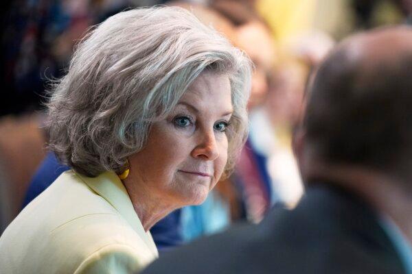 LIVE NOW: Susie Wiles Honored at Independent Women’s Awards Gala