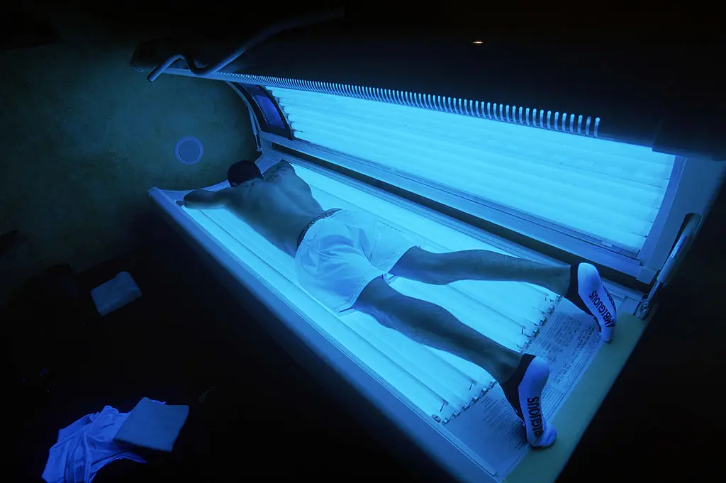 Tanning Beds Nearly Triple Risk of Melanoma: Study