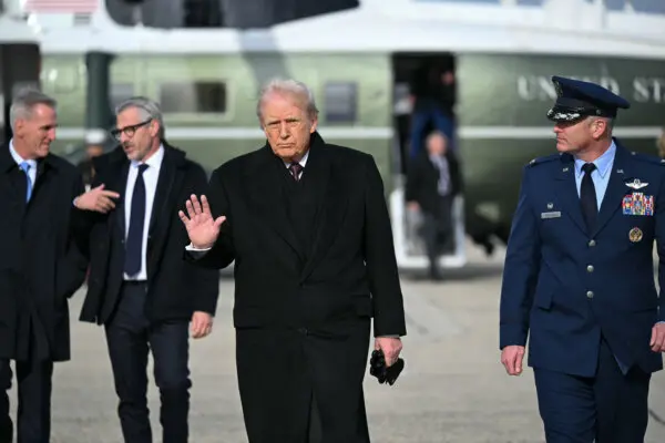 Trump Attends Dignified Transfer of 2 Slain National Guard Members