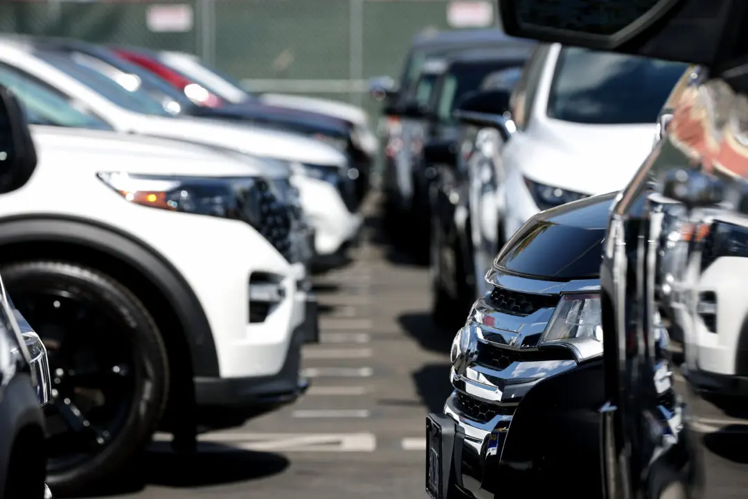 Underwater Auto Trade-Ins Reach Record Highs: Edmunds