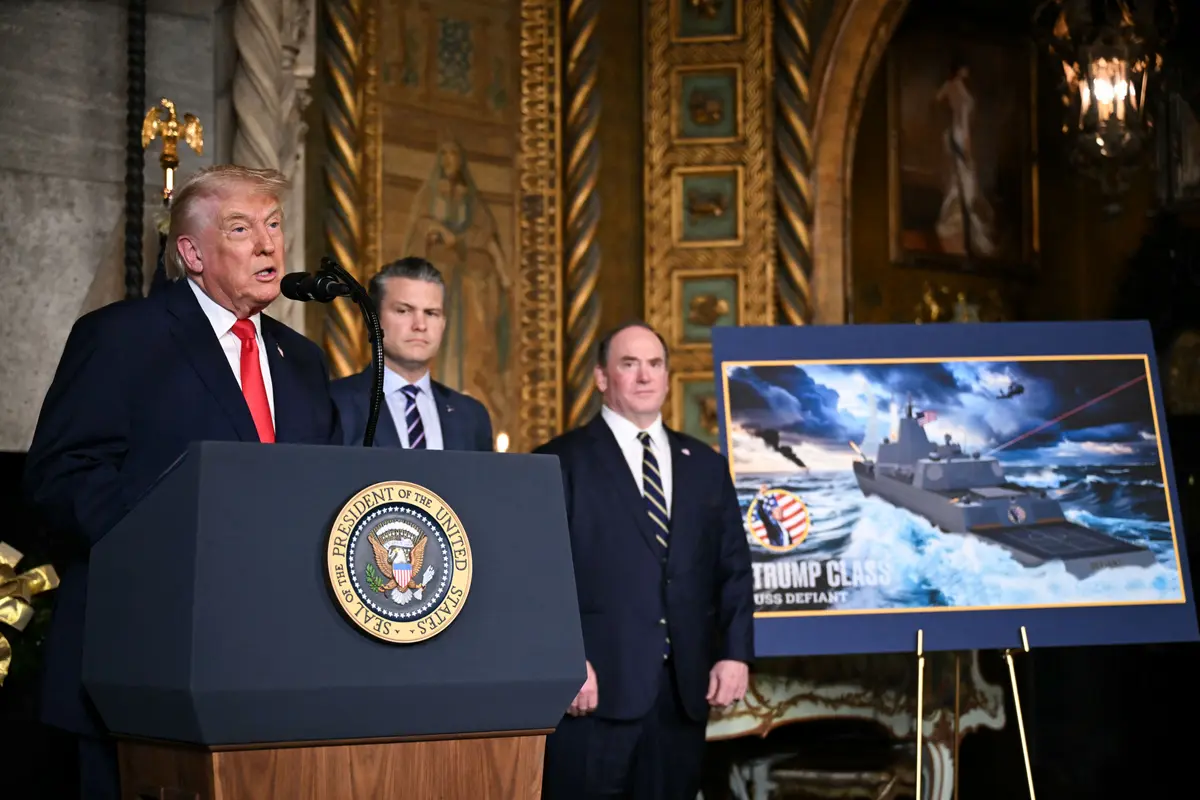 Trump Unveils ‘Golden Fleet’ Initiative, New Battleship Class to Boost Sea Power thumbnail