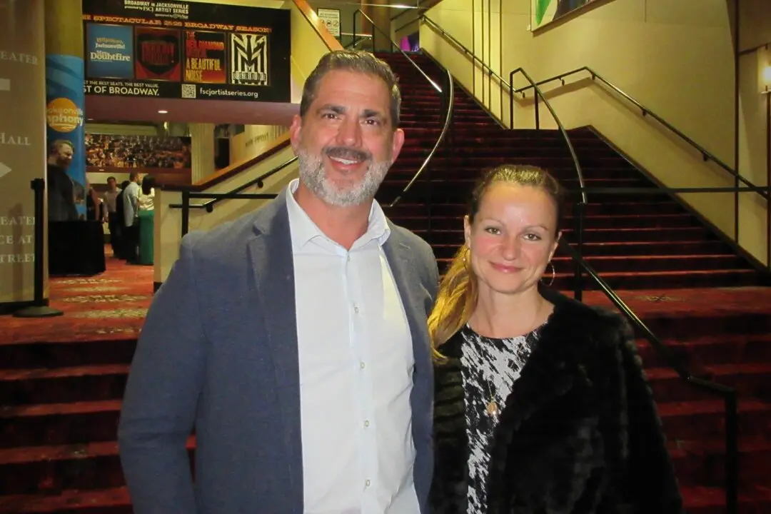 Shen Yun Shares ‘Values That We Need to Hold on To,’ Says Business Owner