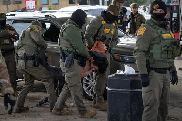 US Border Patrol, ICE Issue Update on Minneapolis Immigration Enforcement Operations