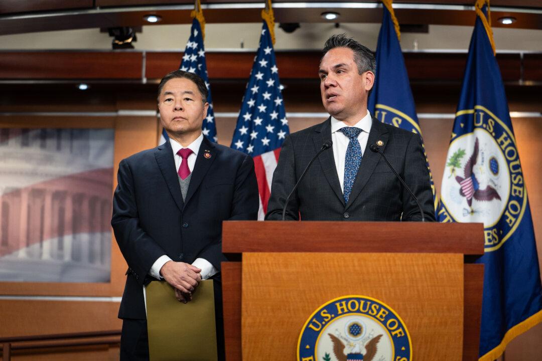 Aguilar Says Democrats Oppose DHS Funding Bill Without Stronger ICE Limits