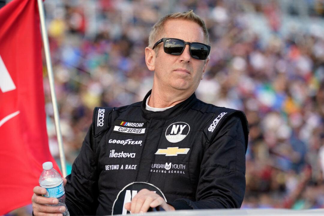 NASCAR’s Greg Biffle Wasn’t Flying Plane Before It Crashed
