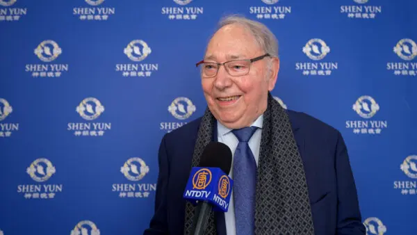 Paris Audience Calls Shen Yun an ‘Absolutely Magnificent Performance’