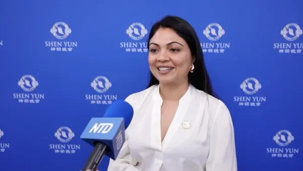 Artesia Council Member Feels Honored and in Awe During Shen Yun Performance