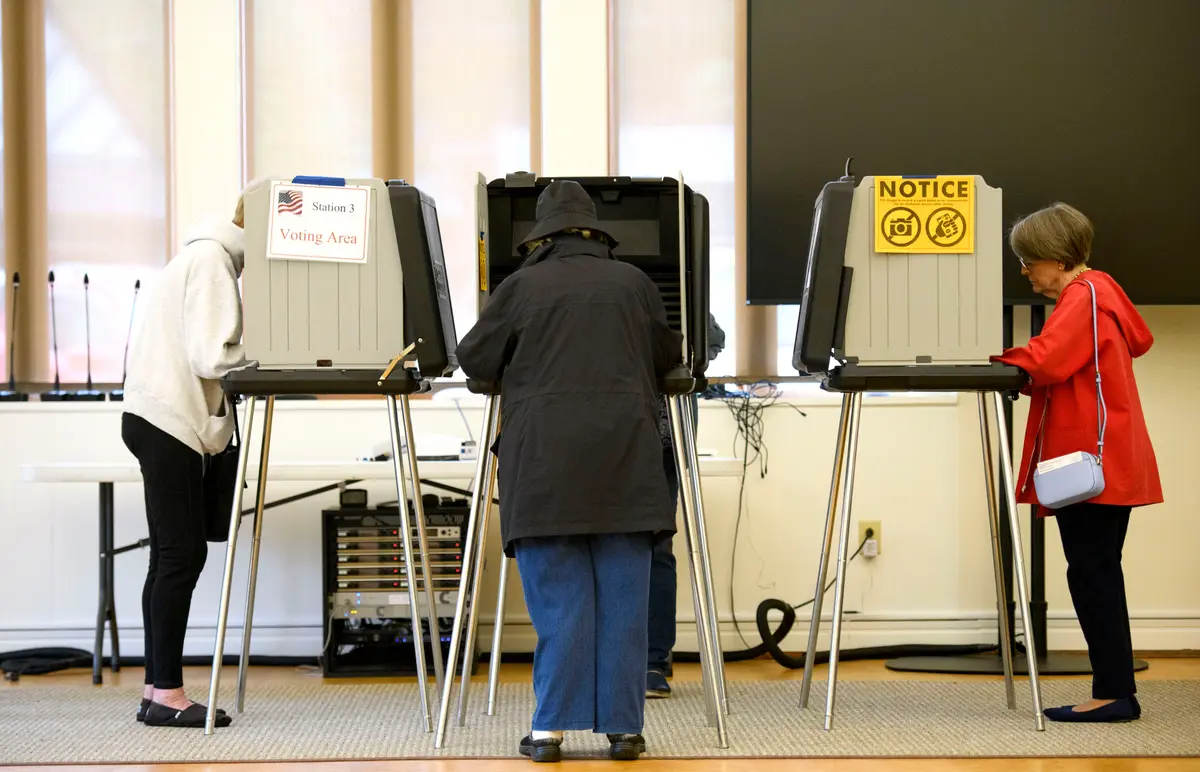 Trump Says He Will Sign Orders to Require Voter ID for Midterms