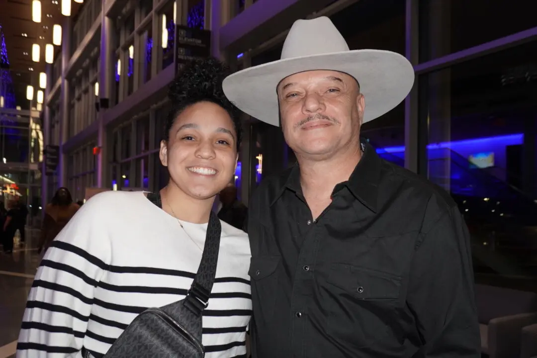 Shen Yun Treats Your Mind, Heart, and Soul, Says Texas Entrepreneur