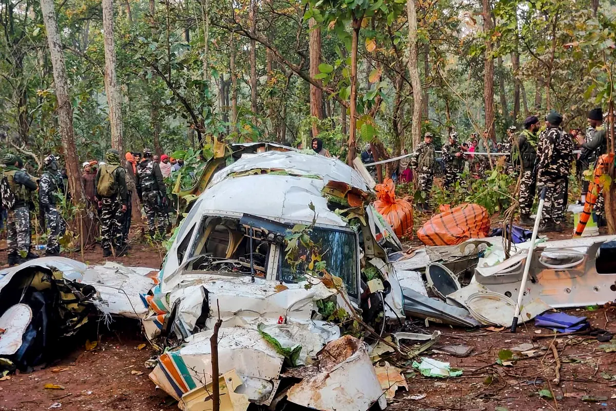 Day in Photos: Plane Crash in India, Anniversary of Russian Invasion, and Landslide in Brazil