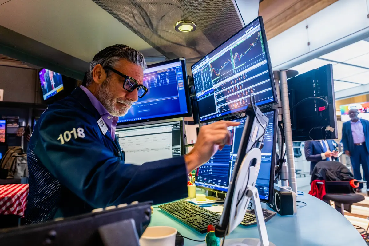 Wall Street Slides on Opening Bell as Oil Surges Past $100 Amid Iran War Jitters