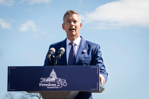 Transportation Secretary Duffy Give Updates on Spirit Airlines’ Operational Status