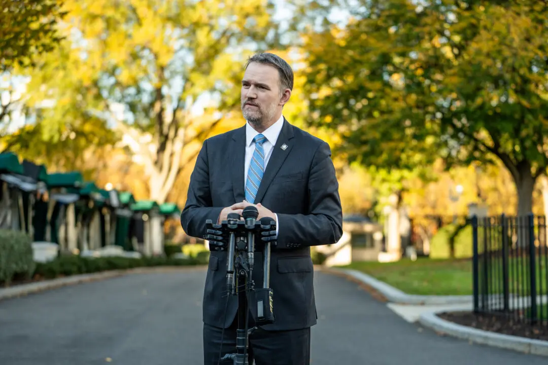 Trump Trade Rep Says Canada Behind Mexico in Free Trade Talks